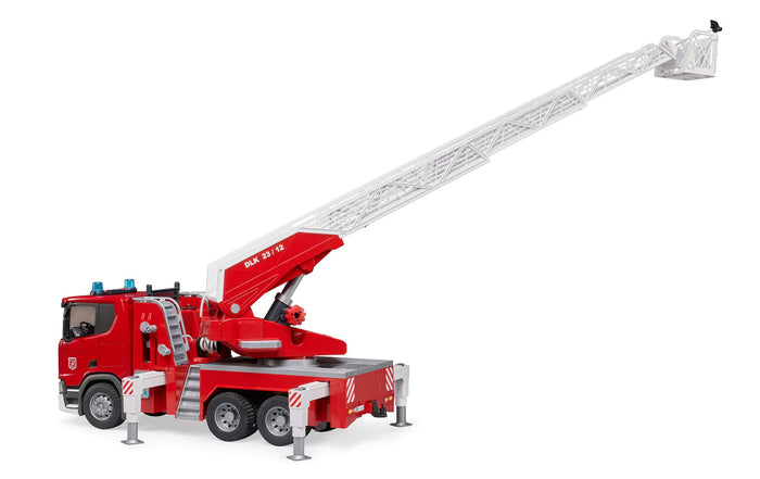 #03591 1/16 Scania Super 560R Fire Engine with Water Pump and Lights & Sound