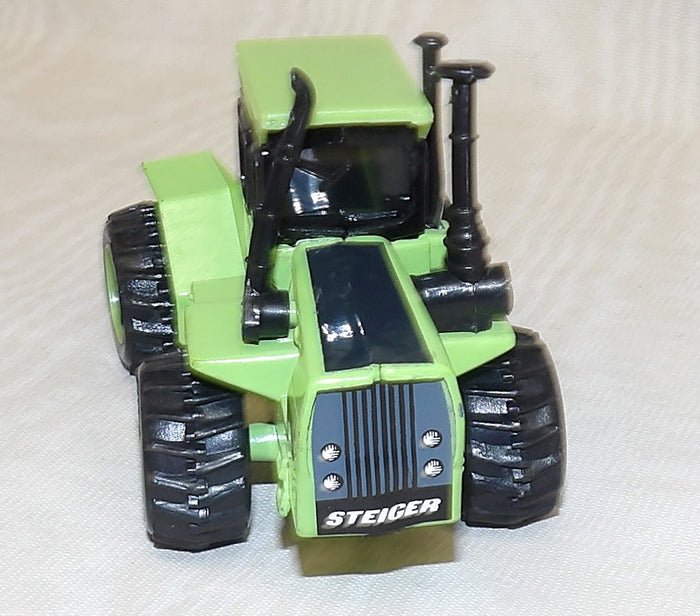 #1945 1/64 Steiger Cougar 4WD Tractor with Singles - No Package, AS IS