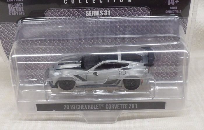 #28190-EC 1/64 2019 Chevrolet Corvette ZR1 Hardtop - Raw Metal Chase