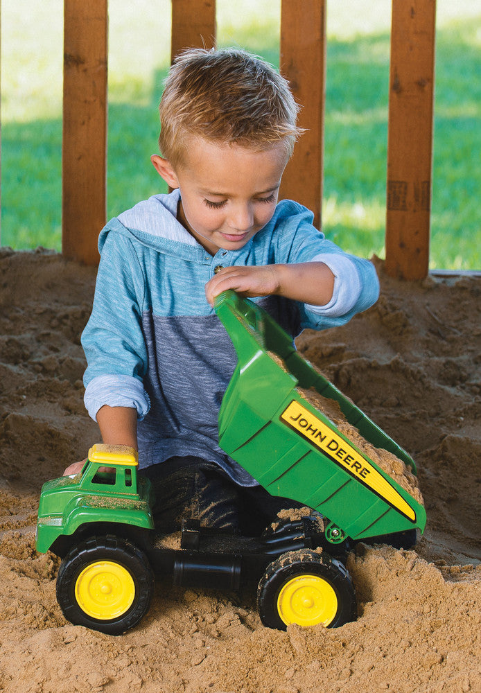 #46510 John Deere 15" Big Scoop Dump Truck with Sand Tools