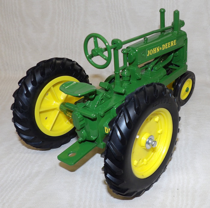 #539DO-1 1/16 1934 John Deere Unstyled Model A Tractor - No Box, AS IS