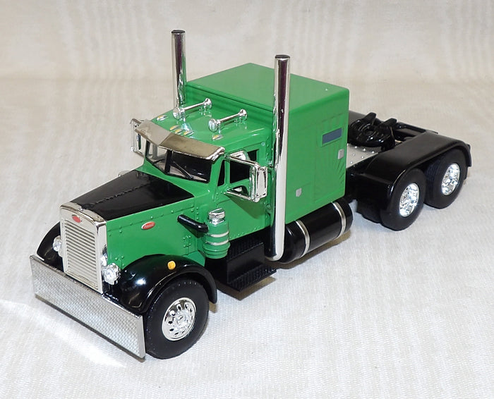 #622191 1/64 Green & Black Peterbilt Model 351 with 60" Sleeper - No Box