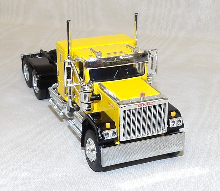 #622381 1/64 Yellow & Black GMC General with 34" Flat Top Sleeper - No Box