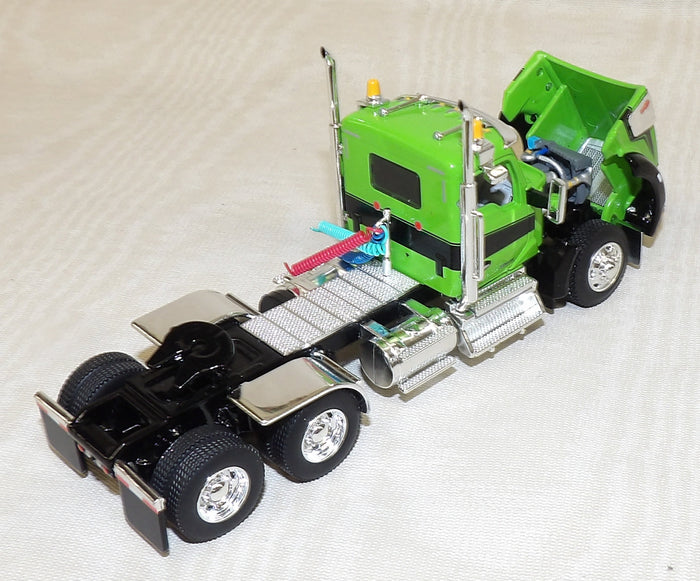 #622891 1/64 Green & Black Kenworth W900 Day Cab - No Box
