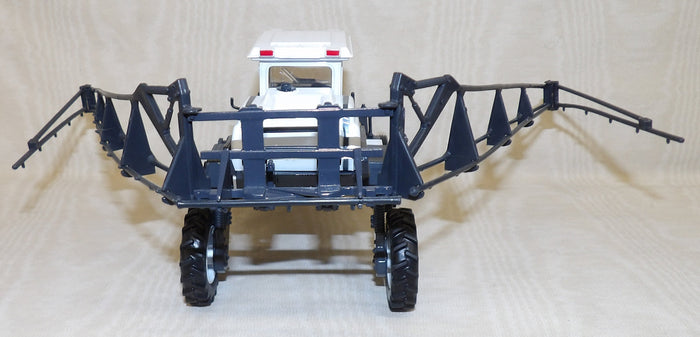 #6722774 1/32 Melroe Spra-Coupe Model 3630 Sprayer