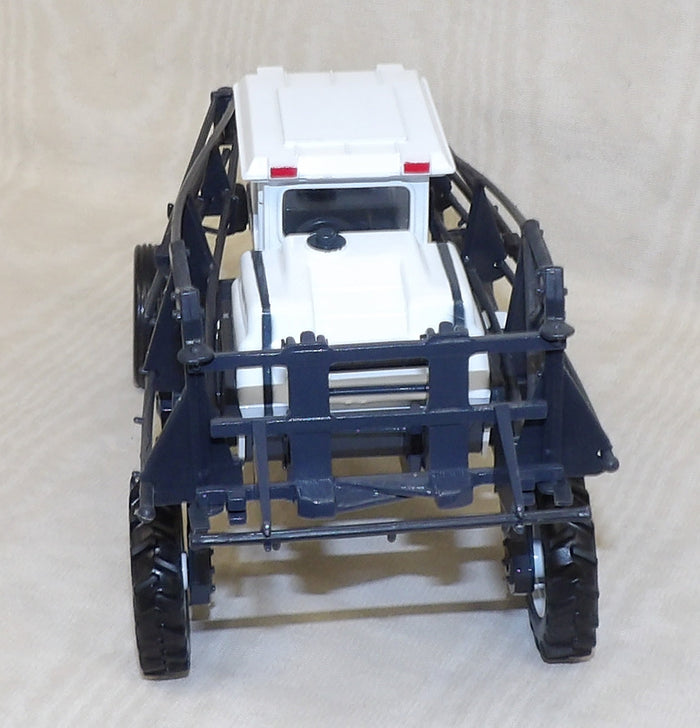 #6722774 1/32 Melroe Spra-Coupe Model 3630 Sprayer