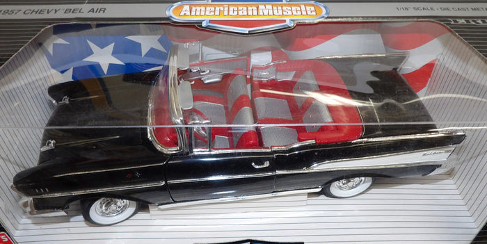 #7388 1/18 1957 Chevy Bel Air Convertible - Onyx Black