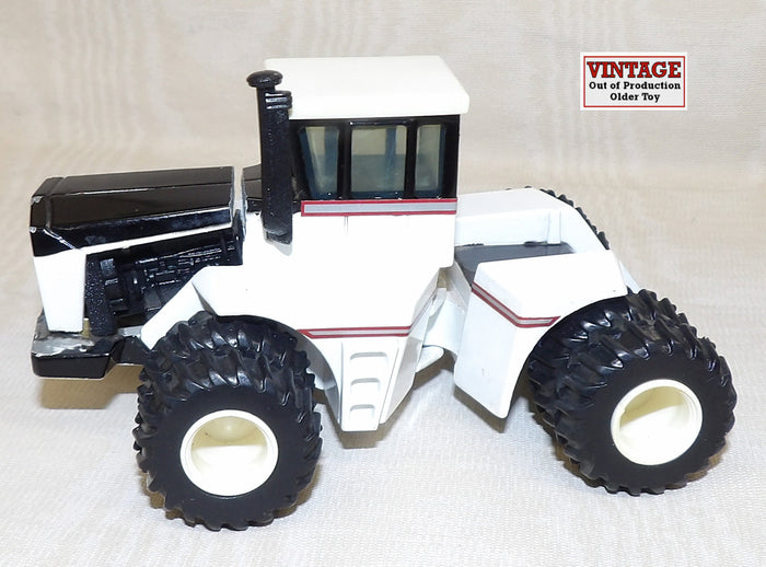 #CB1573 1/64 Big Bud "370" 4WD Tractor with Duals and Custom Hood - No Package, AS IS