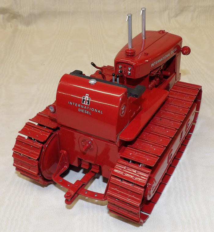 #ZJD1586 1/16 International TD-24 Agricultural Diesel Crawler - Damaged Box